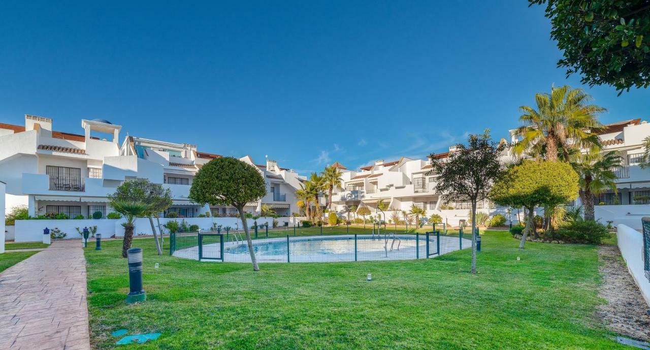 Apartamento En Urbanizacion Hacienda Golf Islantilla Isla Cristina Eksteriør billede